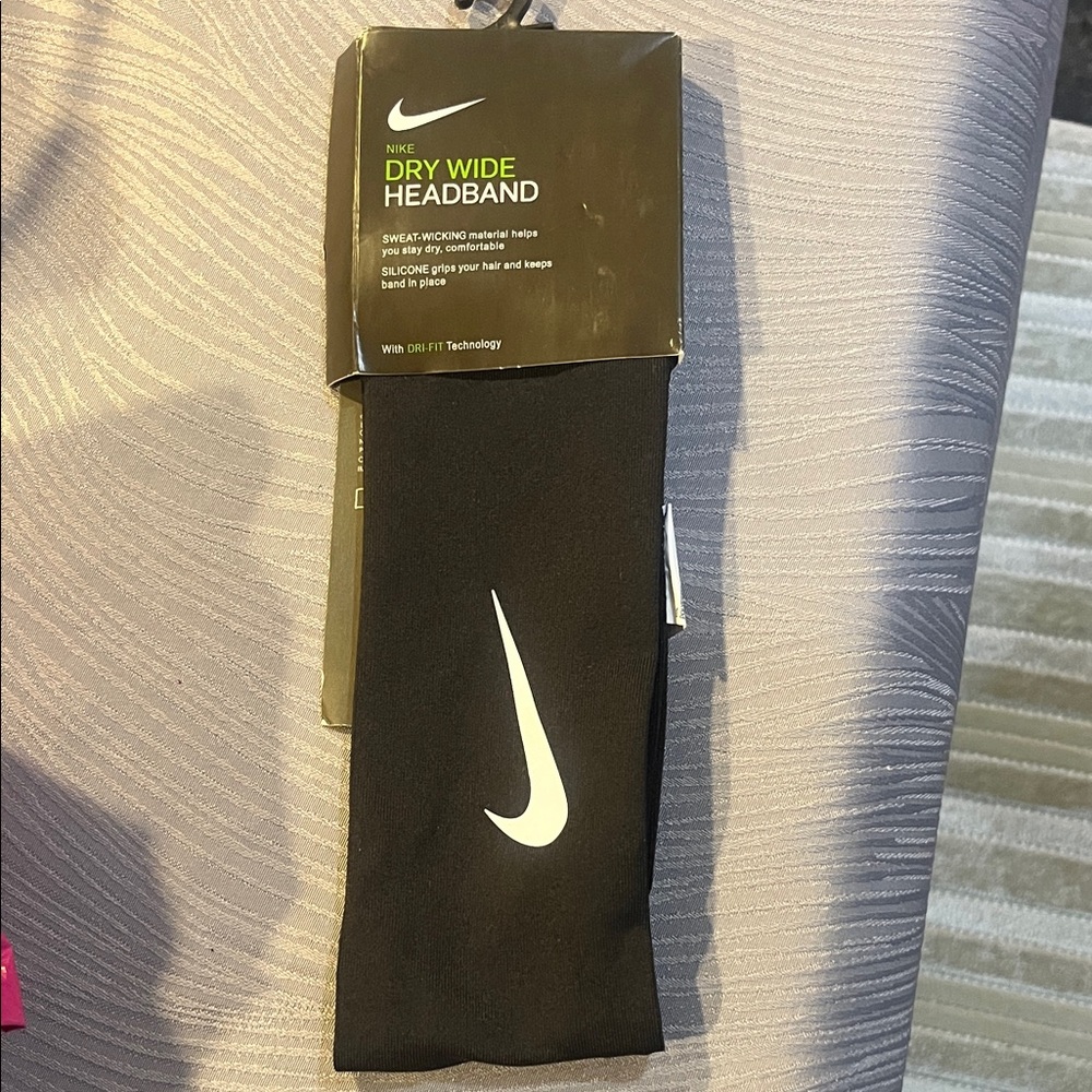 Nike Black and White Dry Wide Headband